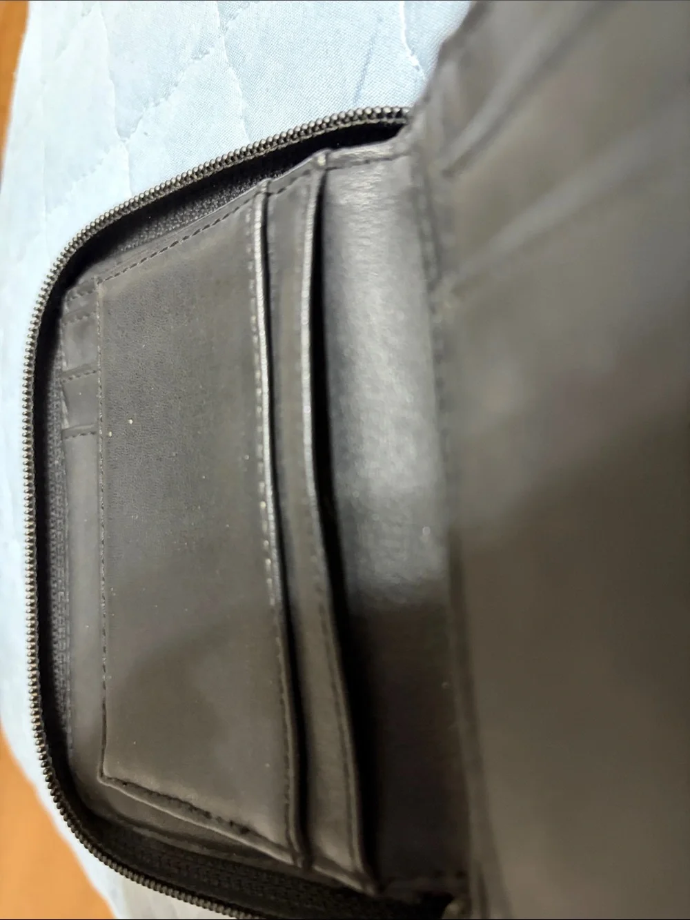 ESPRIT Black Leather Zip Wallet Key Ring Compartmentalized & Coin great